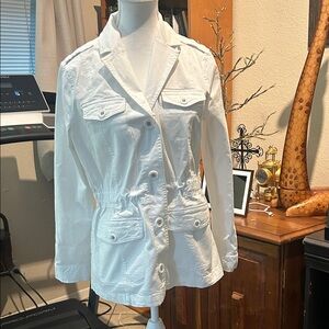 Talbots Women's Utility Jacket in White
ONLY WORN ONCE
